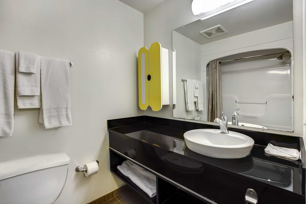 Studio 6-East Brunswick, Nj - Nyc Area Extérieur photo